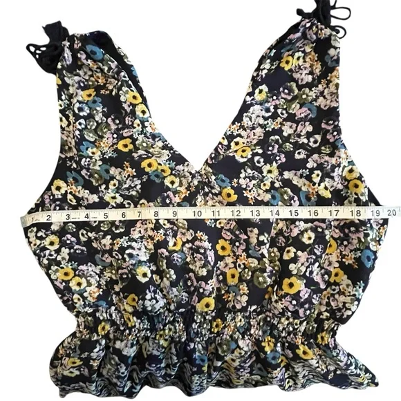 Cupcakes & Cashmere Navy Floral Shoulder Tie Meadow Romper Romantic Feminine - Picture 13 of 15